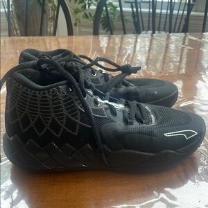 MELO PUMA Black Athletic Shoes with Mesh Upper and Chunky Sole